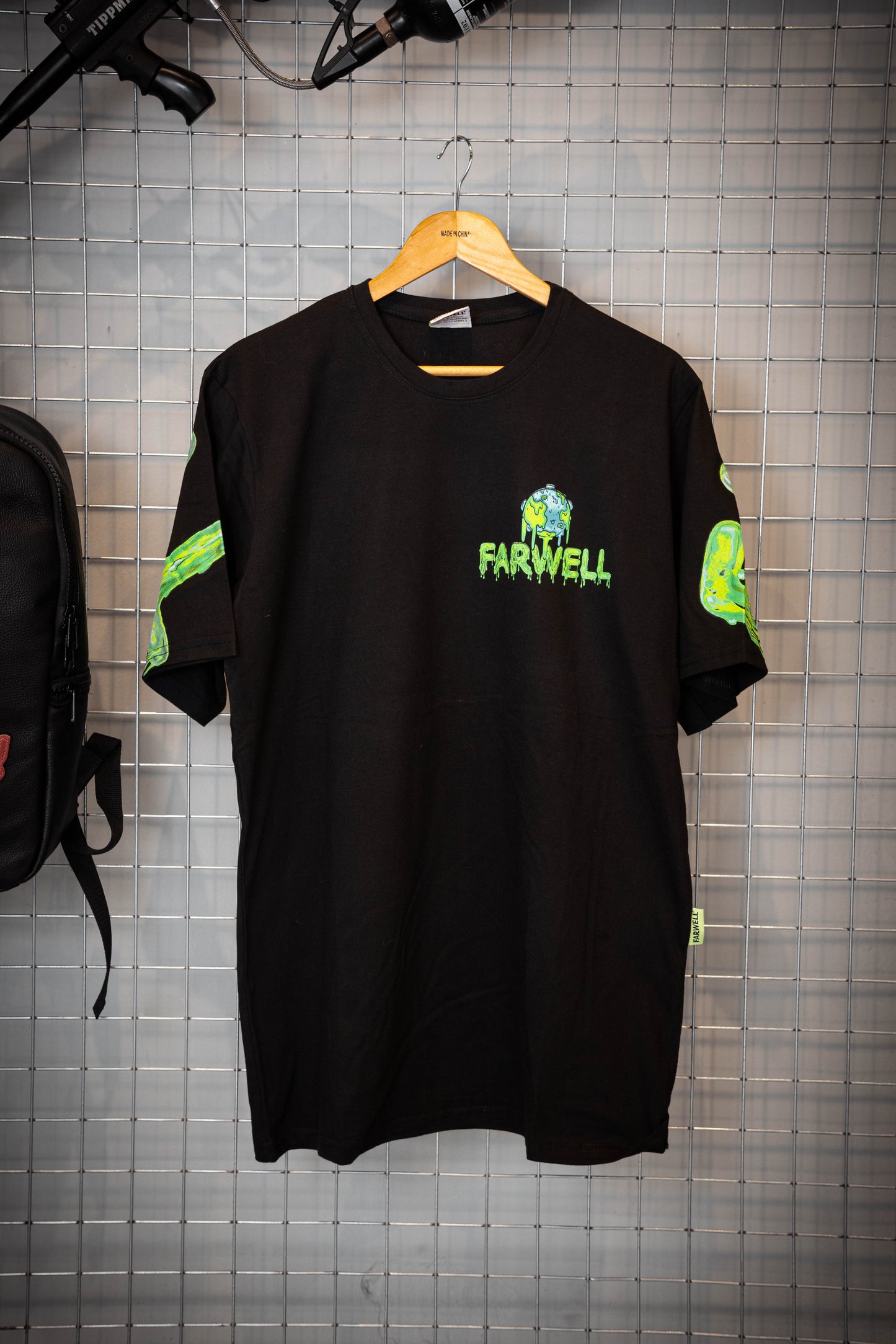 Remera Melt World