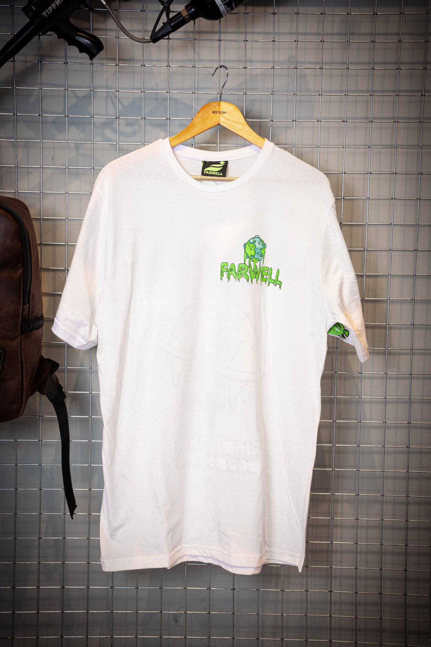 Remera Melt World