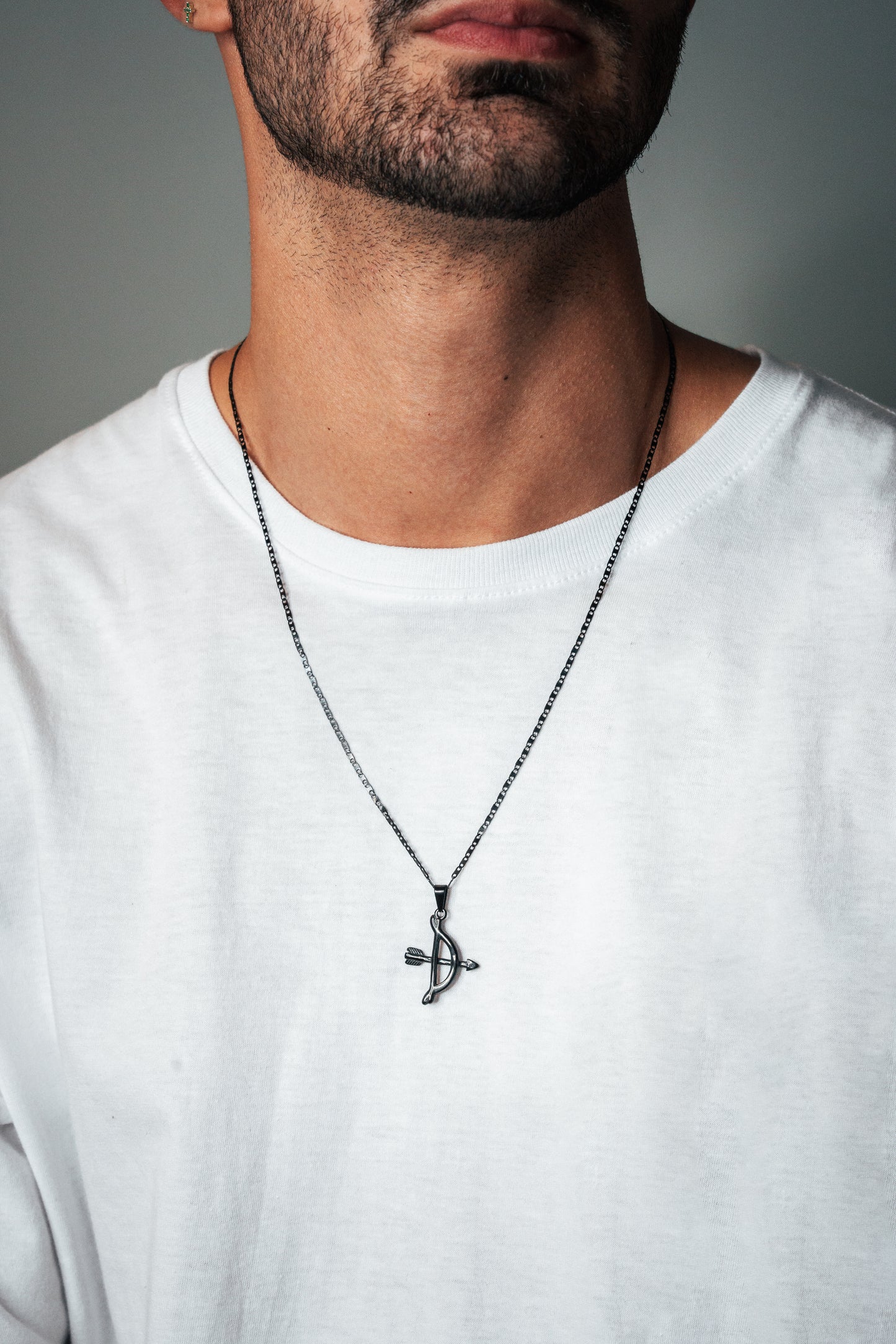 Cadena Stud con Arco y Flecha