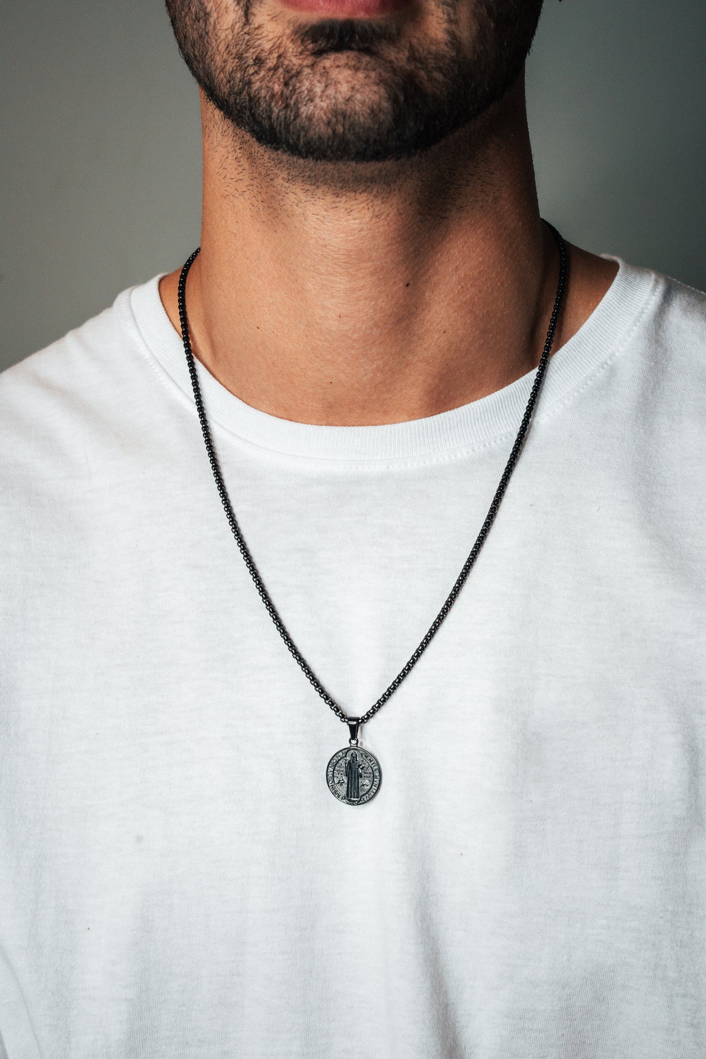 Cadena Pearl con San Benito Tipo 2