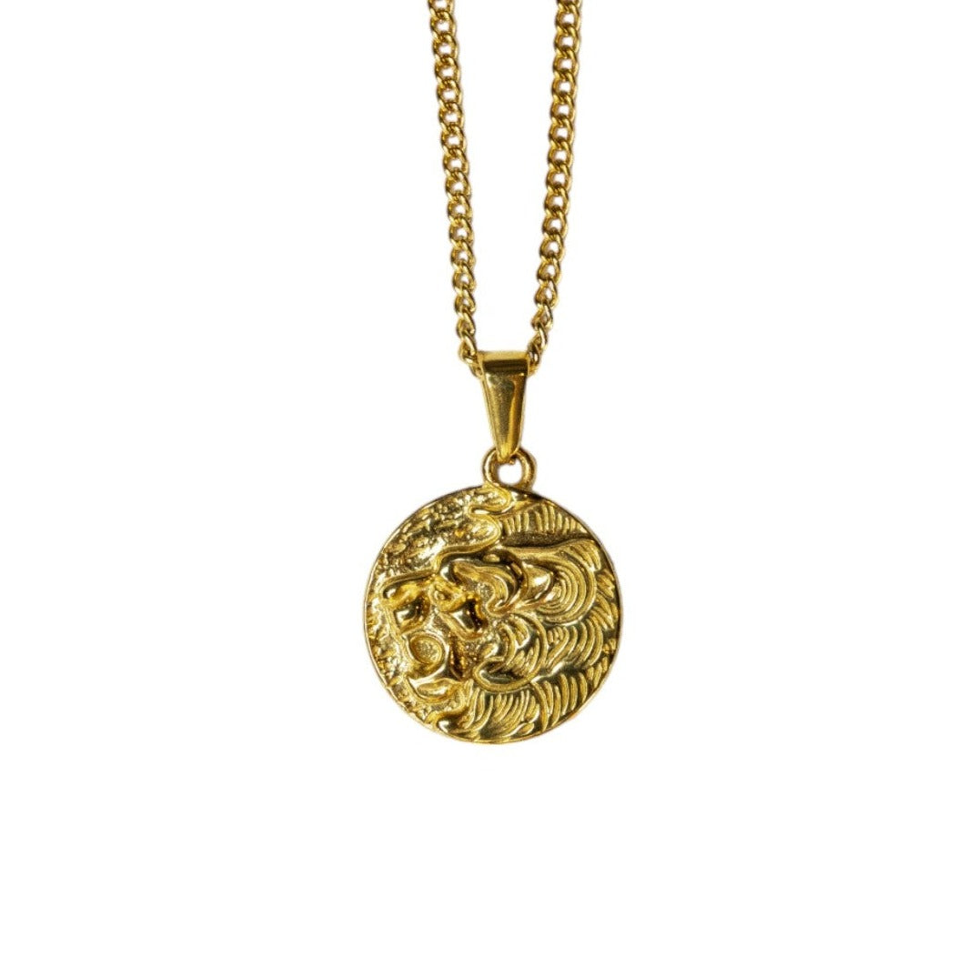 Cadena Cubana Fina con Leon Coin
