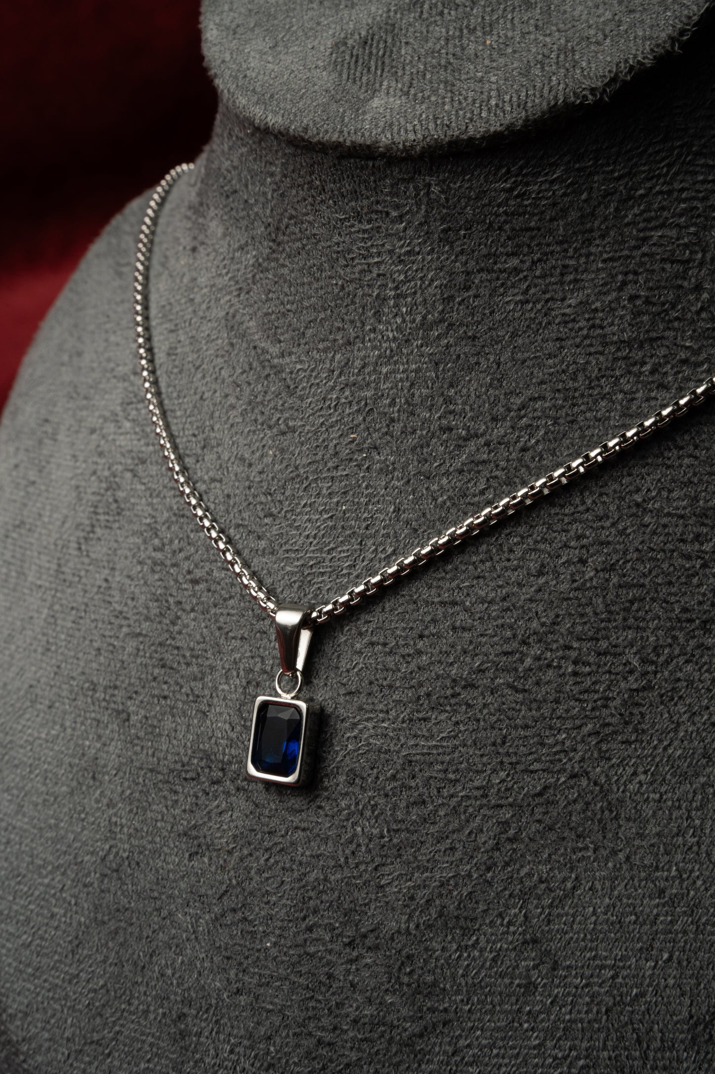 Cadena Pearl con Rectangle Gem Blue