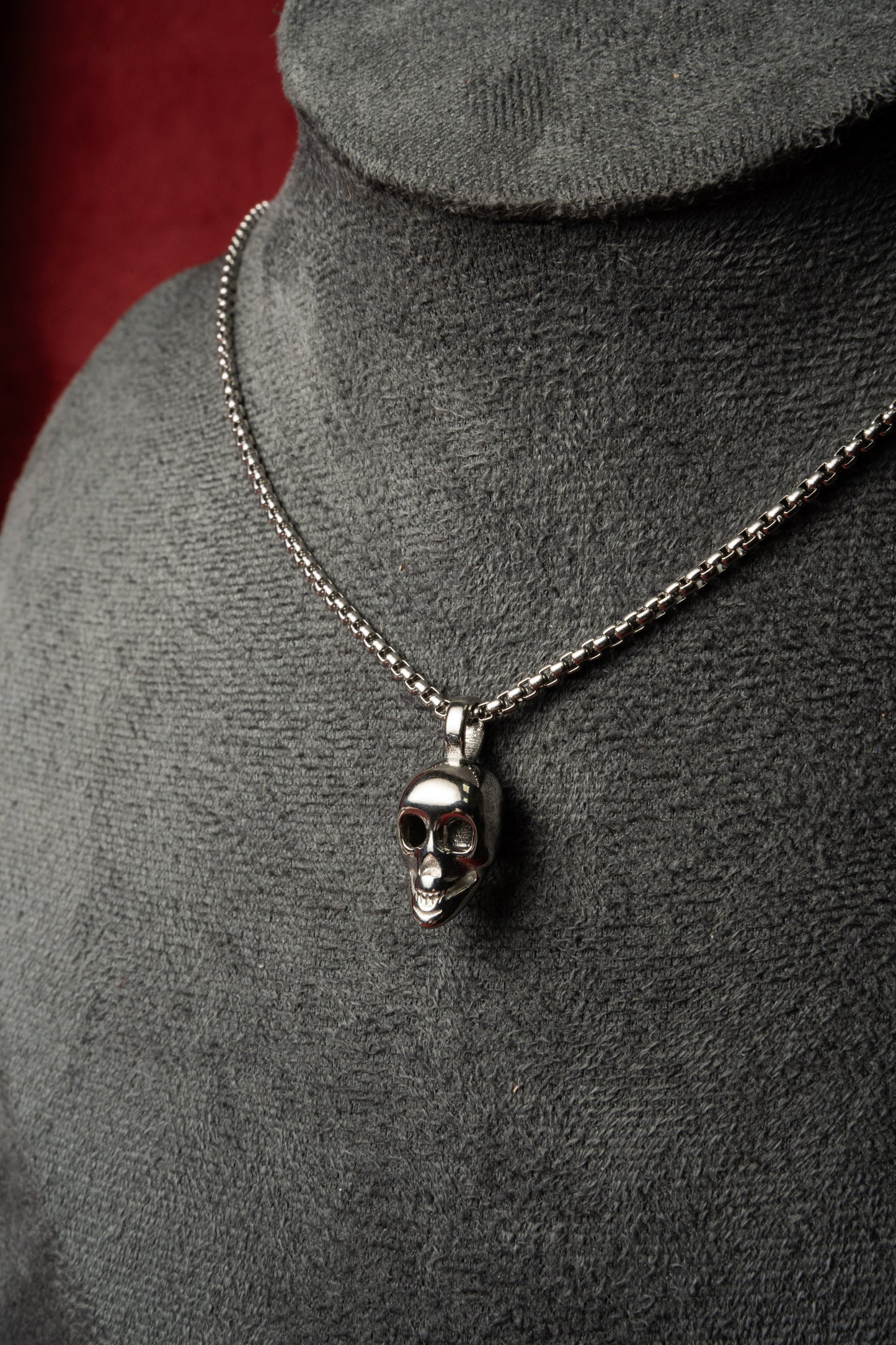 Cadena Pearl con Laughing Skull