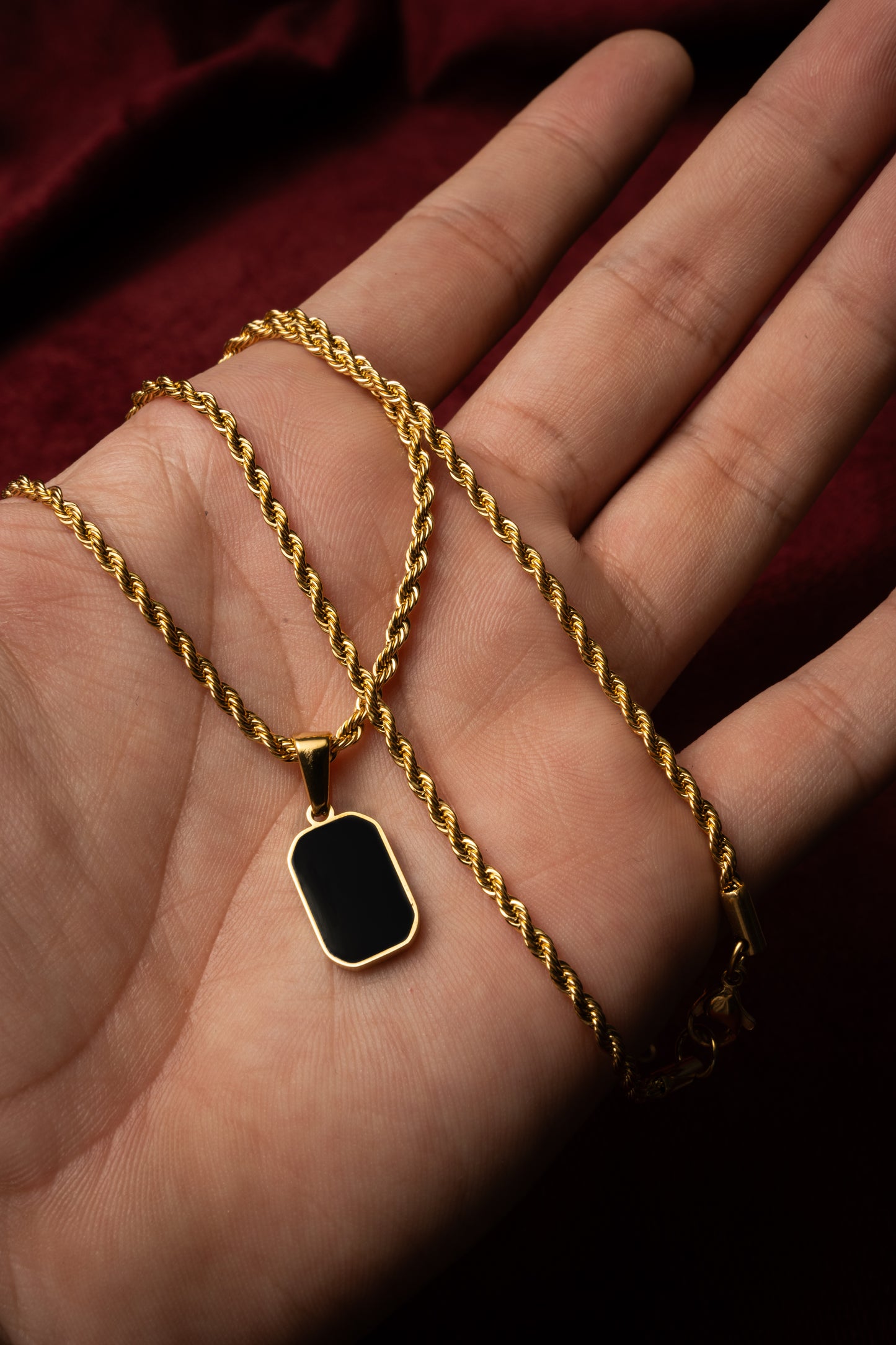 Cadena Rope Fina con Rectangle Black Stone