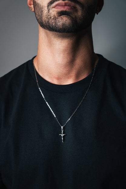 Cadena Stud con Crucifijo Tipo 2