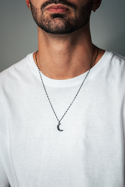 Cadena Lip con Luna Creciente Ornamental