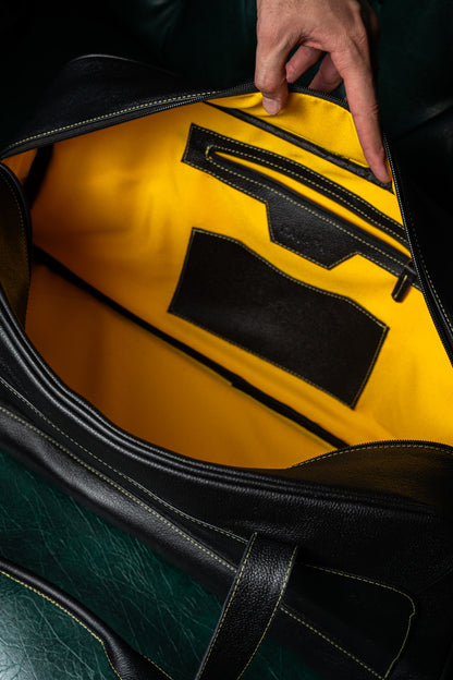 Travel Bag Negro Granulado interior Amarillo